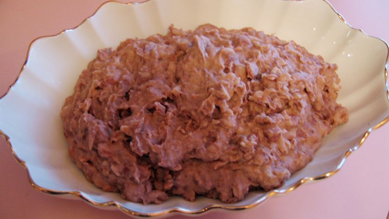 Smażona odtłuszczona fasola w puszce