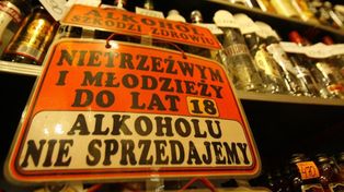 Suwałki: Nocna prohibicja. Oni znaleźli sposób na obejście zakazu