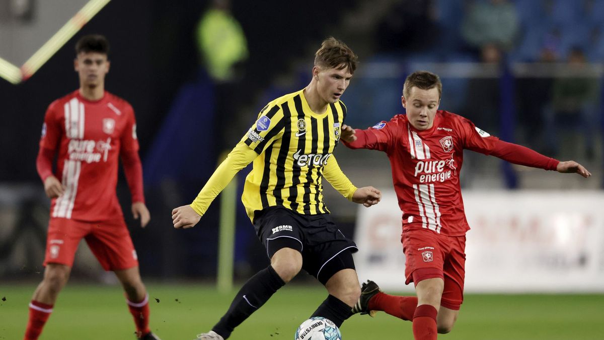 Getty Images / Rico Brouwer/Soccrates / Na zdjęciu w środku: Bartosz Białek