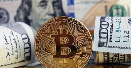 Bitcoin nie broni psychologicznej bariery. Tracą też inne kryptowaluty