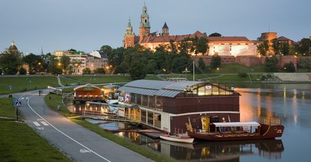 Pogoda w Krakowie. Prognoza na wtorek 30 grudnia. Mróz, opady śniegu i wiatr