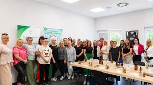 Warsztaty tworzenia perfum w Nowym Tomyślu. Wyjątkowe spotkanie z okazji Dnia Mamy