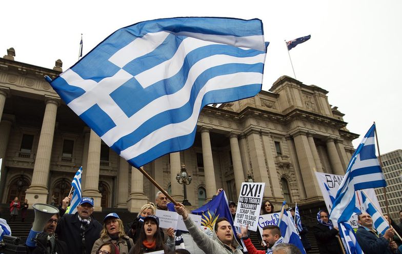 Reakcje inwestorów na greckie "nie" w referendum. Giełda w dół, złoty słabszy