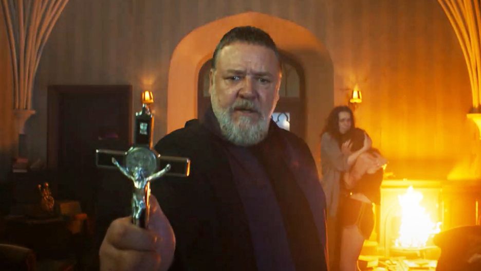 Russell Crowe w filmie "Egzorcysta papieża"