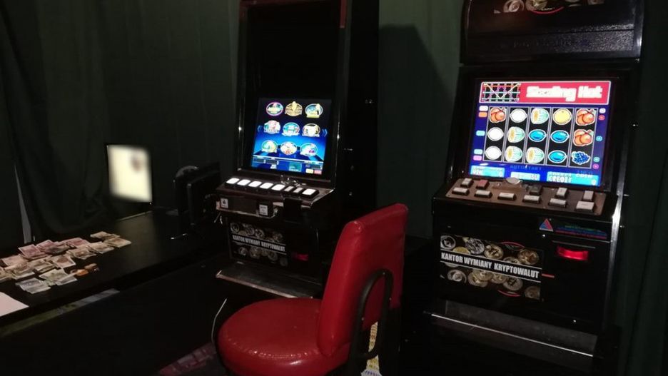 Świętochłowice. Trzy automaty do gry wpadły w ręce policjantów.