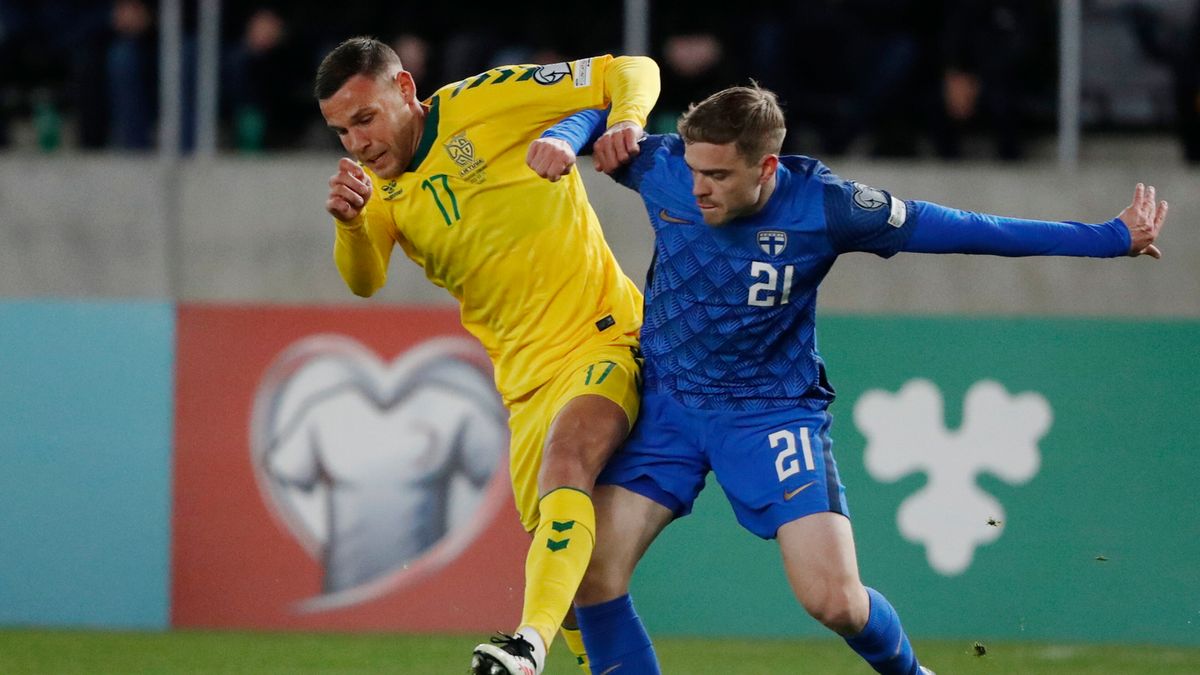 PAP/EPA / Na zdjęciu: mecz Litwa - Finlandia