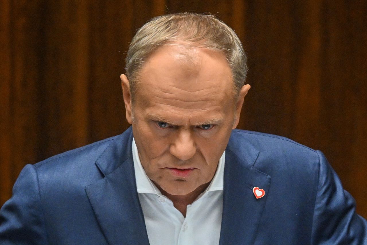 Tusk wchodzi do kampanii. W rządzie wizja "paraliżu państwa" i zapowiedź walki