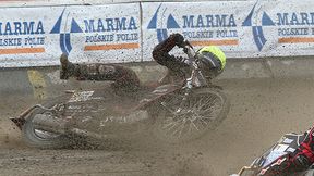Żużel. Fatalny upadek w Gdańsku. Dwaj żużlowcy wykluczeni, jeden opuścił tor w karetce