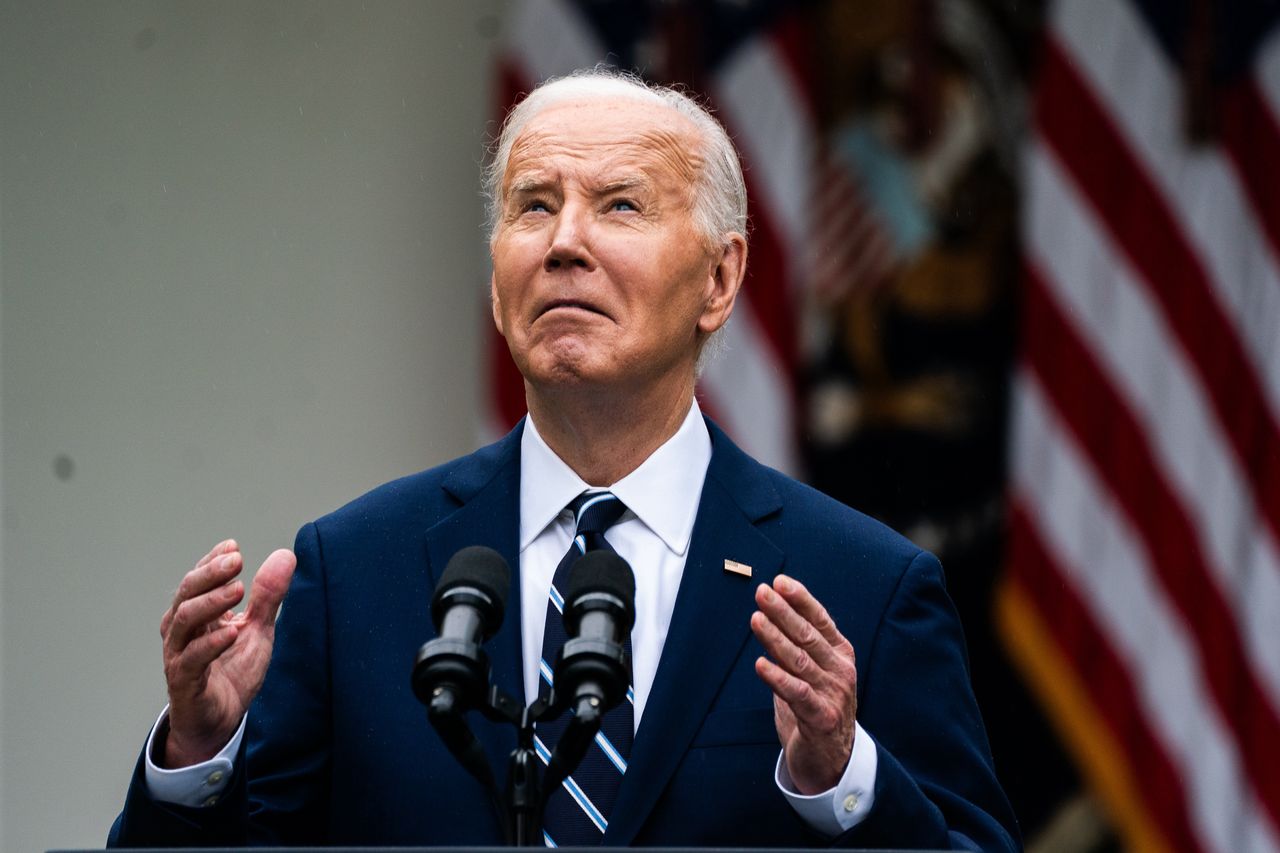 Joe Biden potępił zamach na Roberta Ficę. "Straszliwy akt przemocy"