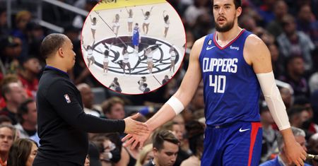 Kabaret na meczu NBA. Zawodnik nie wiedział, co zrobić