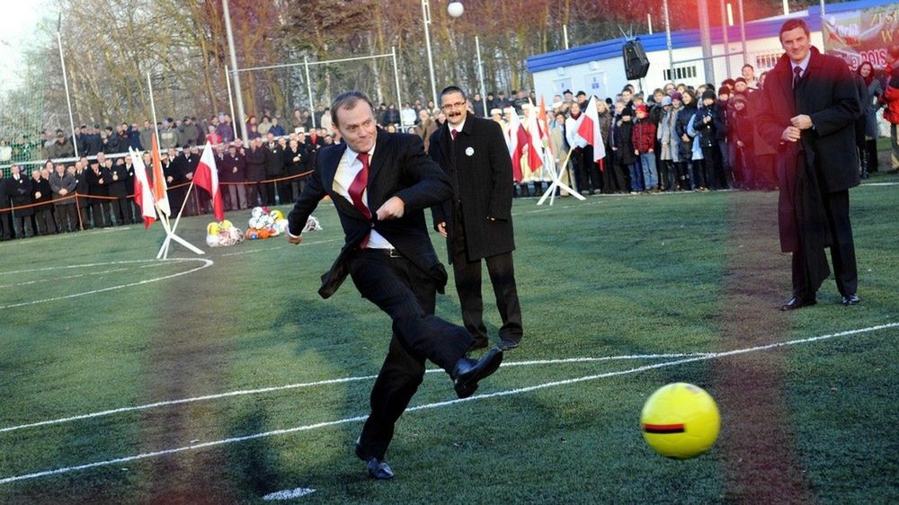 W latach 2008-2012, za rządów Donalda Tuska, wybudowano 2604 boiska w 1664 gminach.