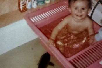 Jako dziecko kąpała się nad karpiem. Dziś to gwiazda telewizji