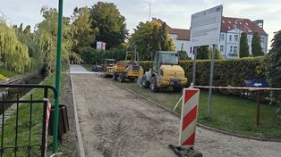 Szczecinek: Trwa remont alejek w parku miejskim. Inwestycja za 2,4 mln zł powoli dobiega końca