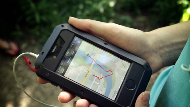 Rosomak dla iPhone’a. Z pancerną obudową TAKTIK telefon będzie niezniszczalny 2