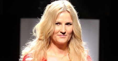 Dominika Tajner podda się operacji REKONSTRUKCJI PIERSI: "Po wycięciu guzów, mój biust nie wyglądał JAK WCZEŚNIEJ"