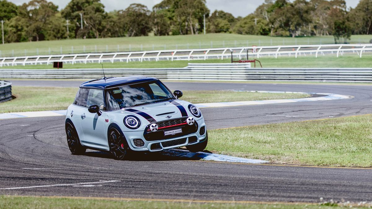 Mini Hatch prowadzi się jak gokart