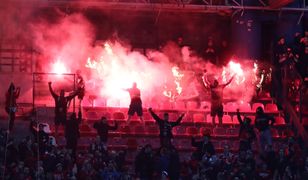 Kibole Wisły Kraków podpalili swój własny stadion. Klub nie chciał ich ścigać i sam pokrył straty