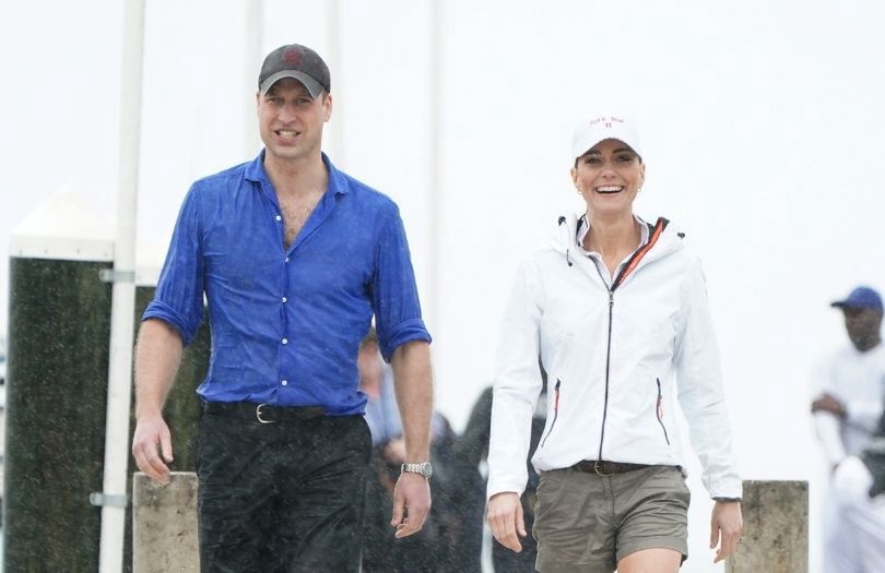 Kate Middleton w szortach eksponuje nogi na regatach