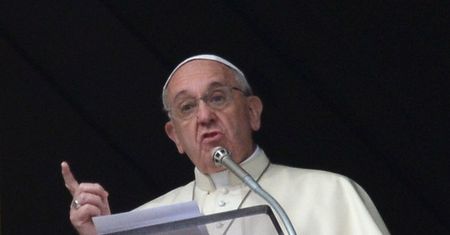 Przyszły papież Franciszek uratował ponad 100 osób? Nieznana przeszłość Bergoglia