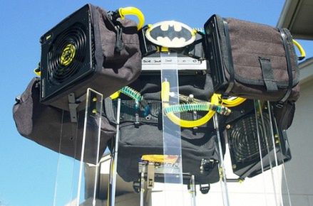 Komputer w wielofunkcyjnym pasie Batmana