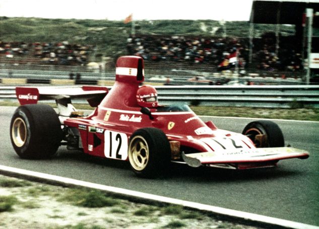 Niki Lauda za kierownicą Ferrari