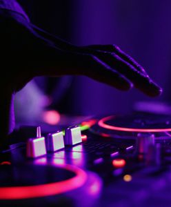 Dramat na dziecięcym przyjęciu. "Wkładał rękę w majtki"