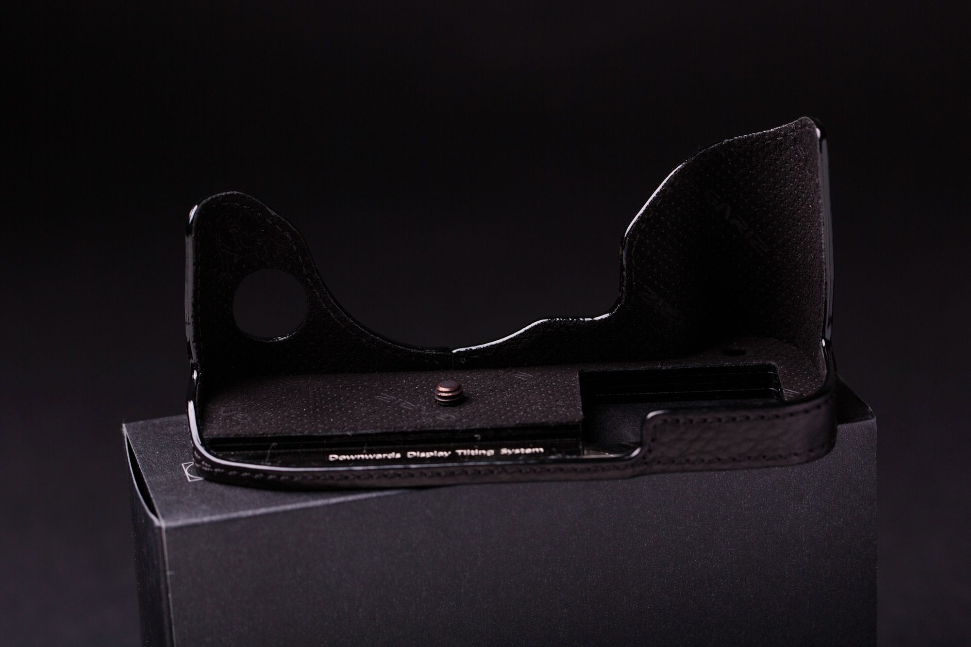 Gariz - eleganckie etui do aparatu. Czy zdaje egzamin wytrzymałości? 5
