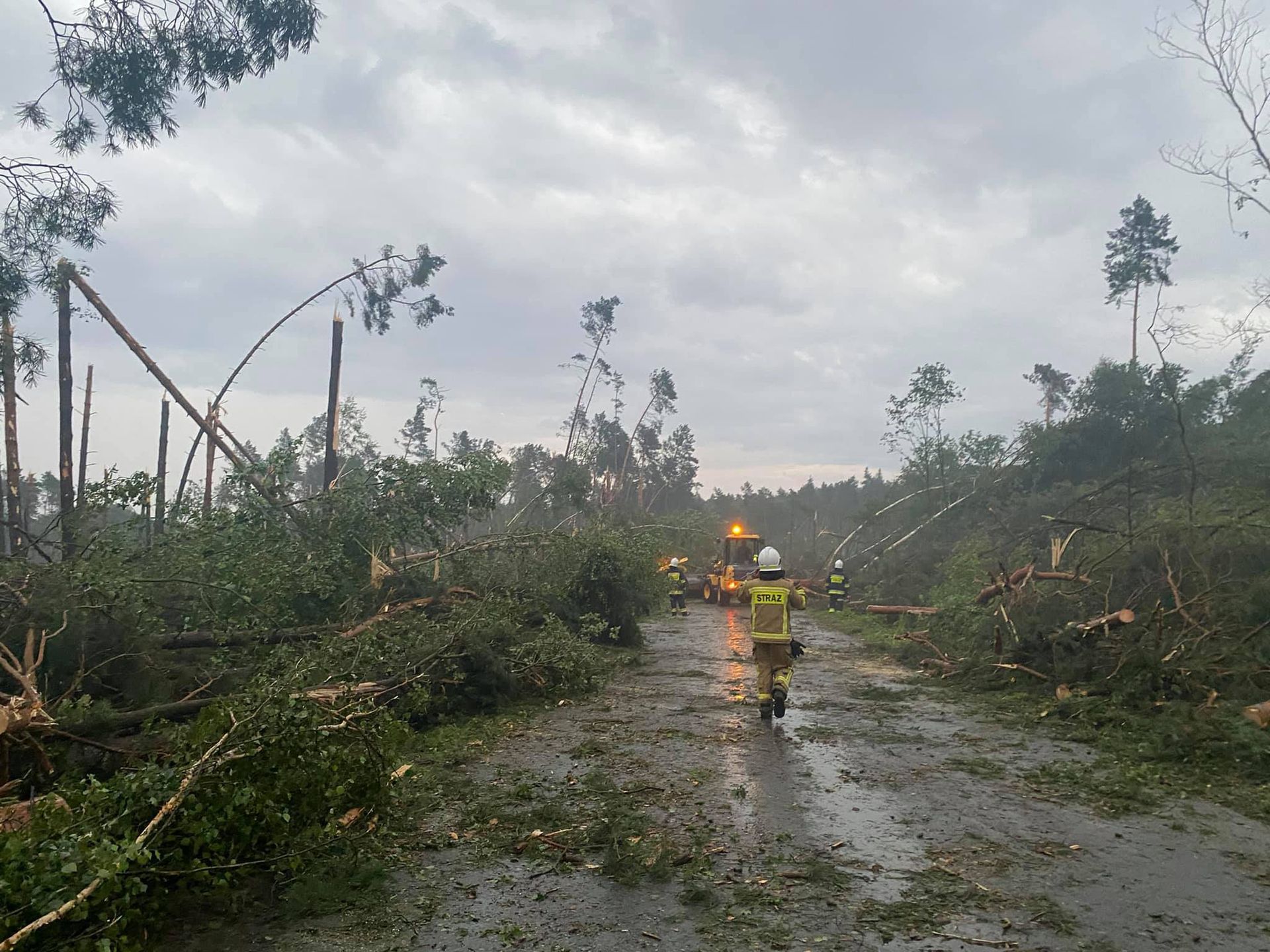nawałnica burza zniszczenia