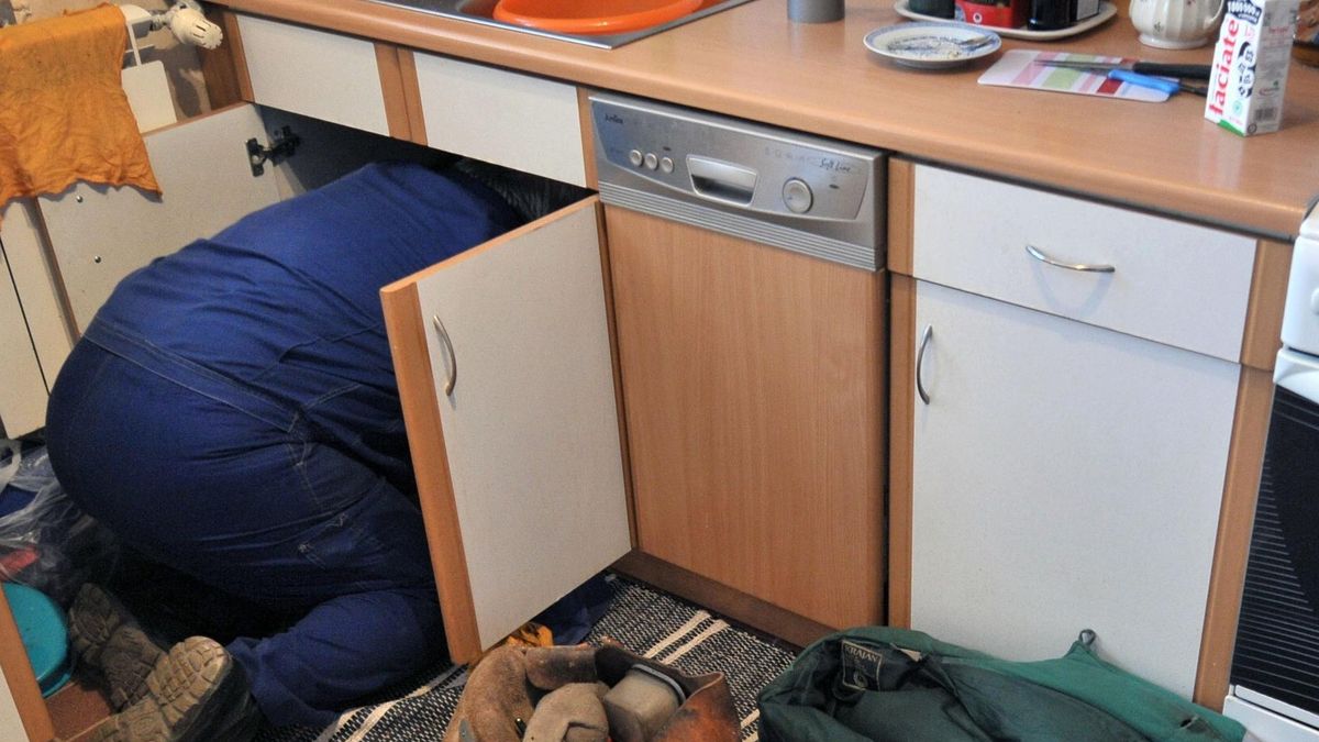 Wysokie zarobki warszawskich hydraulików