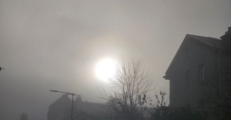 Paraliż w Porcie Lotniczym Lublin. Gęsta mgła wstrzymała poranne lądowania