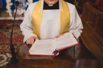 Nie zapłacili 80 zł. Ksiądz opublikował listę