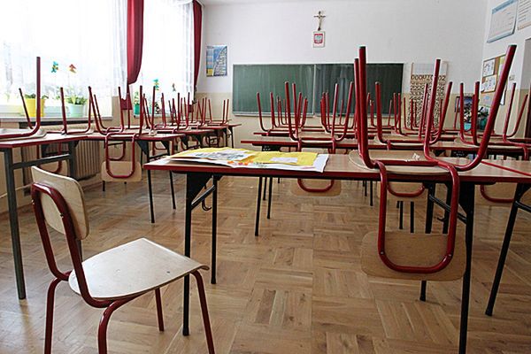 Szkoły zamknięte z powodu mrozu