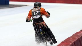 Ma 56 lat i awansował właśnie do Grand Prix. W przeszłości w lewo jeździła jego żona i córka