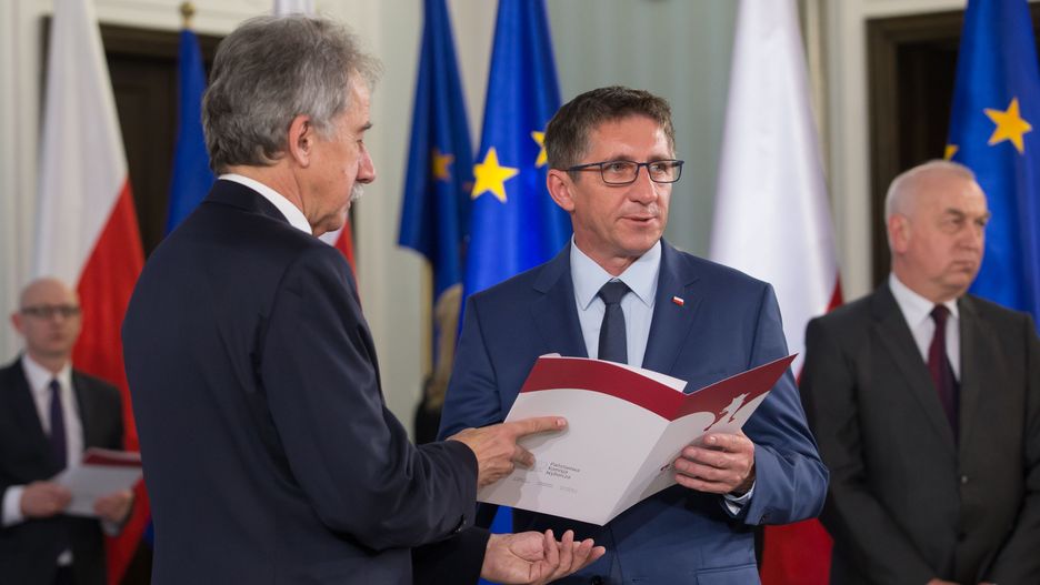 Poseł Grzegorz Matusiak (w środku).