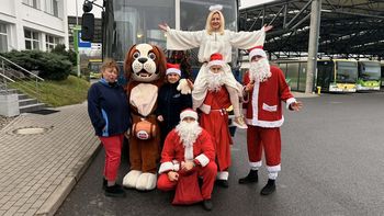 Zielona Góra: Mikołaj wywołał radość w autobusie