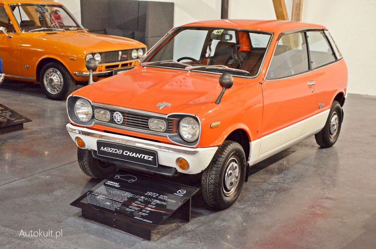 Mazda Chantez z 1972 roku - przedstawiciel japońskiego segmentu kei-car. Walter Frey uważa, że jazda nim jest przezabawna i porównuje z podróżowaniem Trabantem.