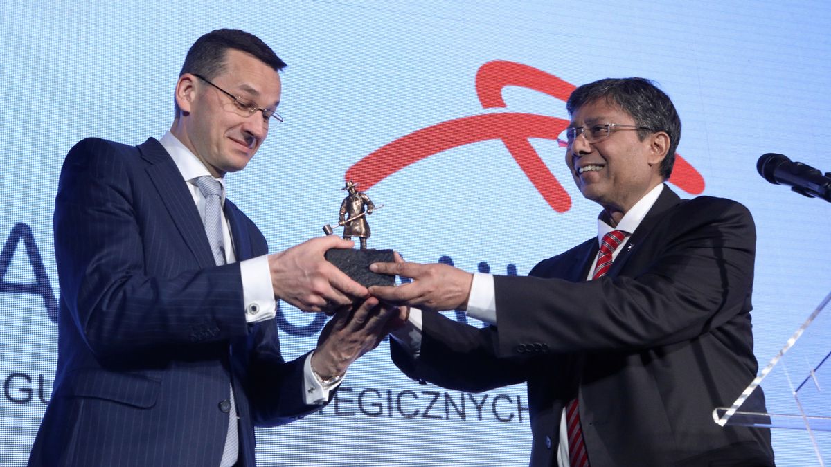 Mateusz Morawiecki i Sanjay Samaddar