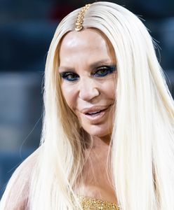 Tak wyglądała Donatella Versace przed operacjami. Jest nie do poznania