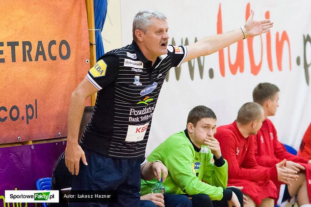 - Musimy trafić z formą na najważniejsze mecze sezonu - mówi Kotwicki