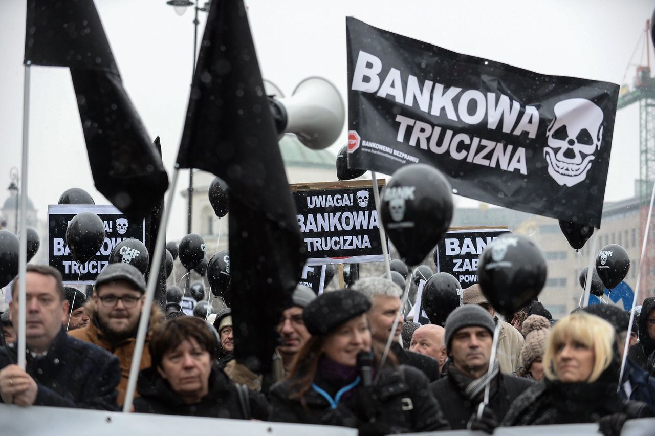 Klienci "polisolokat" wygrali w sądzie. To pierwszy taki wyrok w Polsce