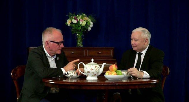 Jarosław Kaczyński w spocie wyborczym przy herbacie z Krzysztofem Czabańskim. "Dzięki tobie wielka zmiana w TVP"