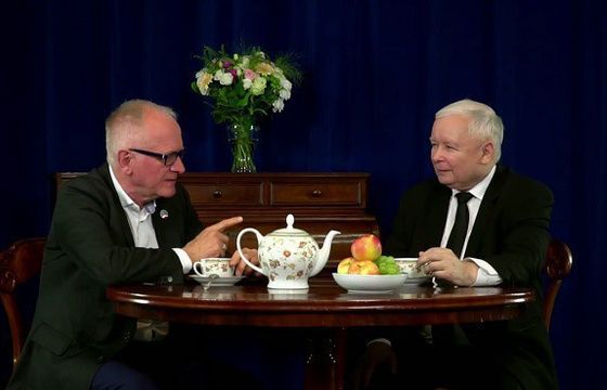 Jarosław Kaczyński w spocie wyborczym przy herbacie z Krzysztofem Czabańskim. "Dzięki tobie wielka zmiana w TVP"