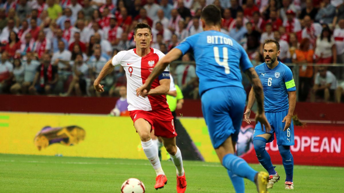 Robert Lewandowski w meczu z Izraelem