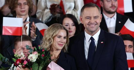 Głośno o aferach jej męża. Nawrocka: "Wszystkie granice zostały przekroczone"