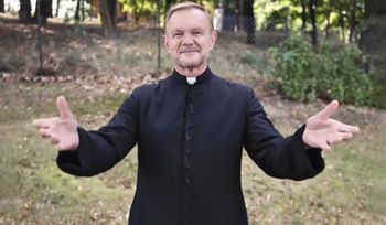 W kinach zgromadził 500 tys. widzów. Przebój podbija już polskie domy