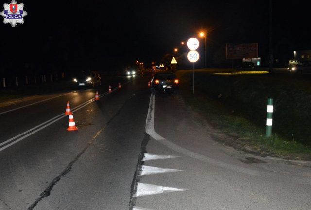 14-latek na rowerze potrącony na drodze krajowej nr 74. Chłopiec trafił do szpitala (zdjęcia)