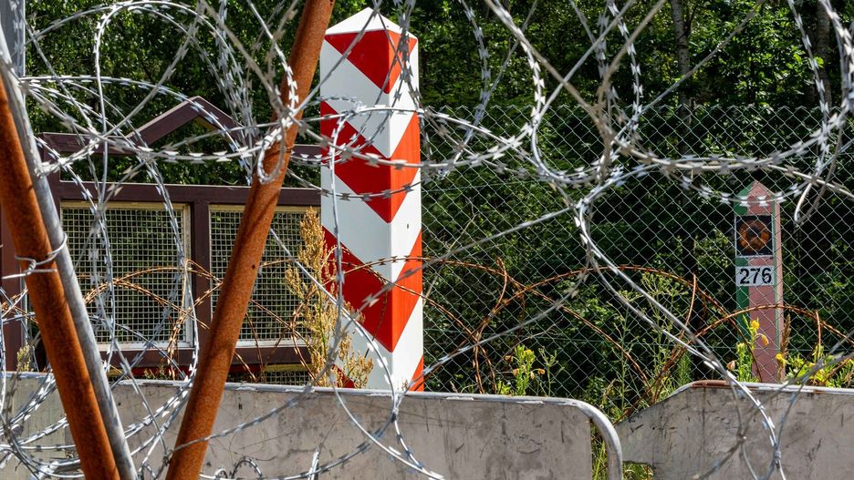 21-07-2025 BIALYSTOK TOMASZ SIEMONIAK ALEXANDER DOBRINDTA KONFERENCJA GRANICA PAS GRANICZNY PLOT ZASIEKI POLSKA BIALORUS STRAZ GRANICZNA FOT. WOJCIECH WOJTKIELEWICZ / KURIER PORANNY GAZETA WSPOLCZESNA / POLSKA PRESS