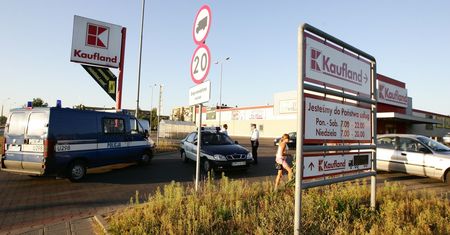Gigantyczne łapówki za lepsze miejsce na półce sklepowej. Tak robili to Red Bull, Sobieski i inni