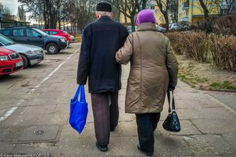 Najniższe emerytury grożą milionom Polaków. Żadne programy emerytalne nie rozwiążą problemu