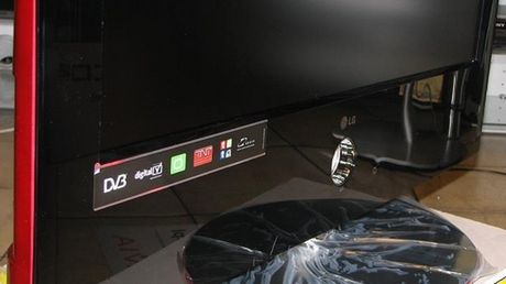 LG Scarlet 32LG6000 - recenzja 1